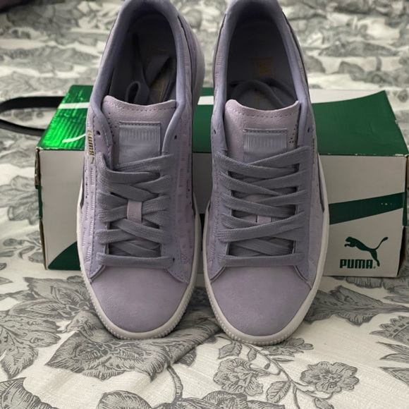 NWB PUMA SUEDE - Picture 3 of 7